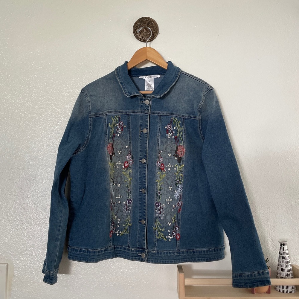K.Jordan Women Floral Embroidered Pearl Denim Jacket‎ Medium Wash Blue 1X